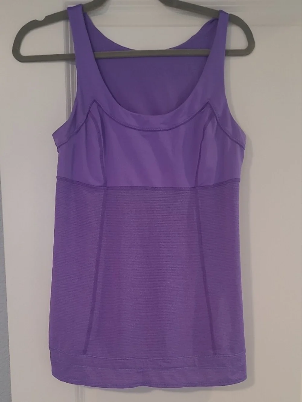 lululemon athletica Purple Scoop Workout Tank Medium